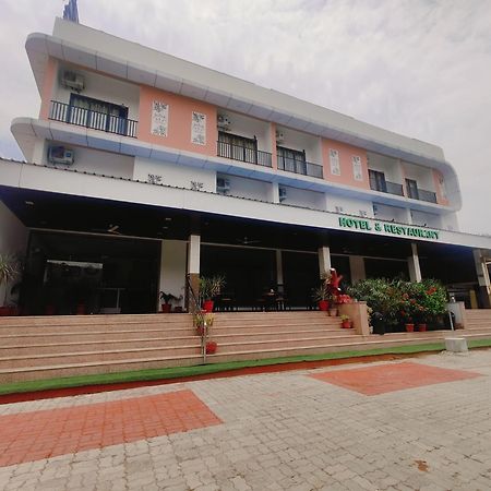 Hotel White Lotus Dungarpur Εξωτερικό φωτογραφία