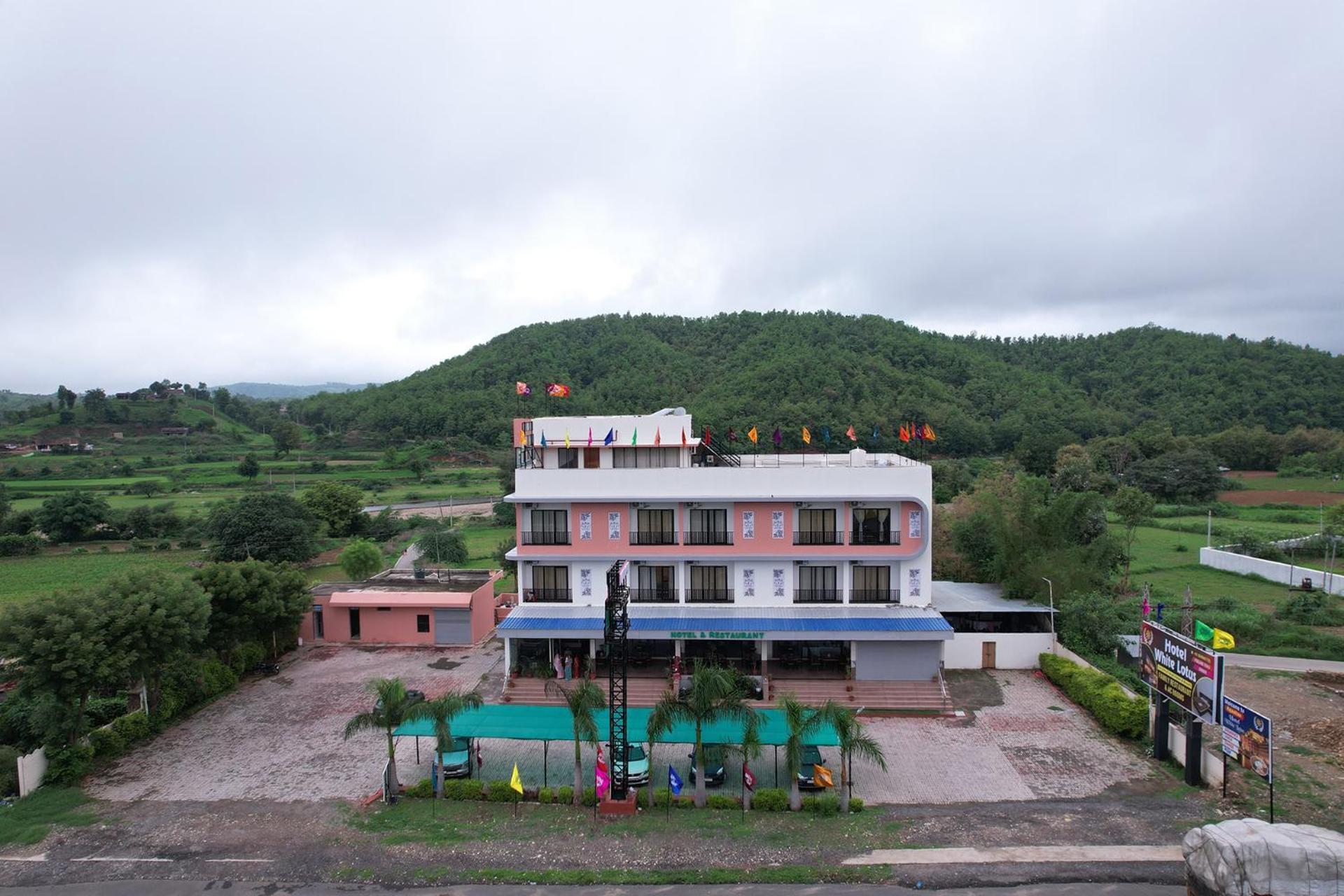 Hotel White Lotus Dungarpur Εξωτερικό φωτογραφία